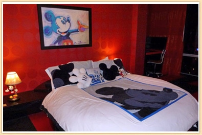 disneyland hotel mickey mouse specialty suite