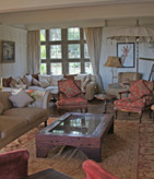giraffe-manor-kenya-lounge