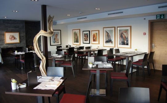 Nira Alpina Stars Restaurant
