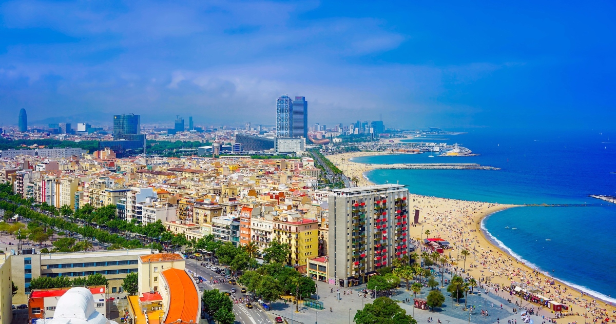Barcelona Beach Guide: The Best Spots for Families