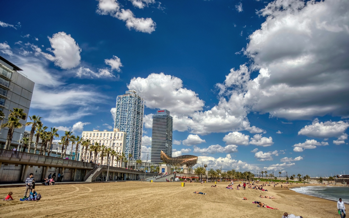 Barcelona Beach Guide: The Best Spots for Families