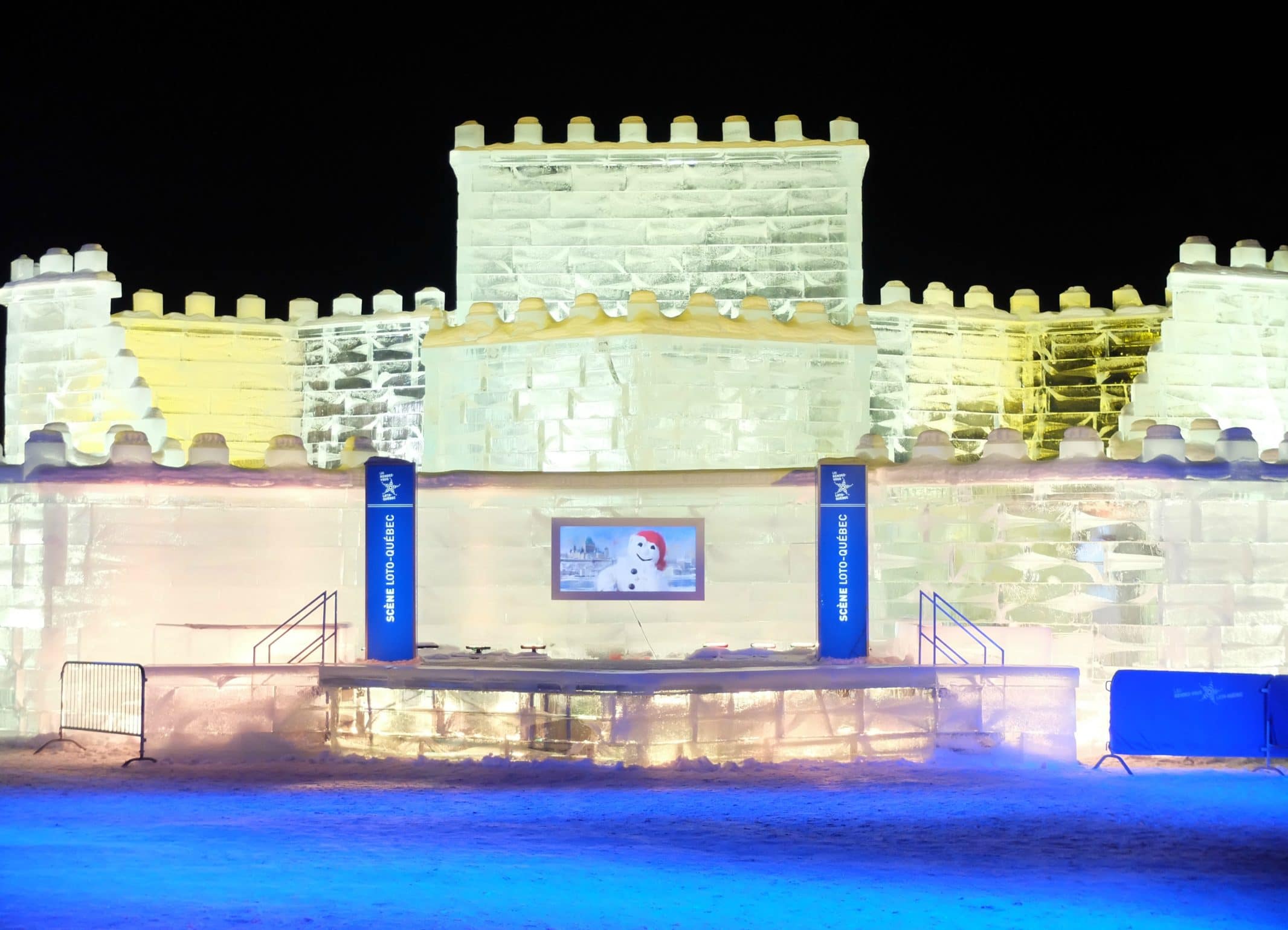 Ice_Palace_Quebec_Winter_Carnival