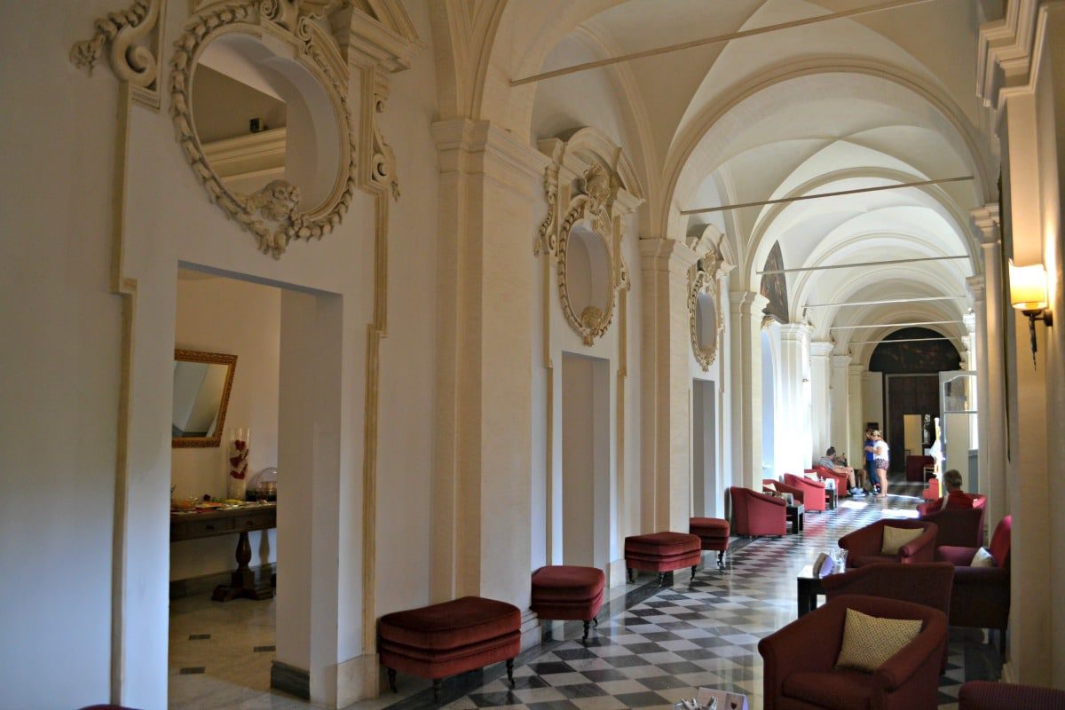 Donna Camelli Savelli Hotel, Rome