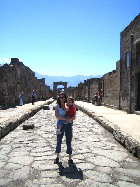pompeii-with-toddler