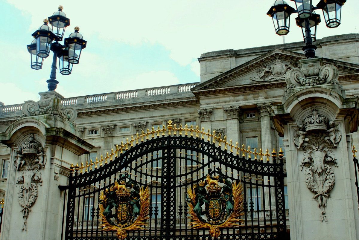 Visiting Buckingham Palace with Kids