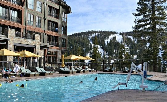 Ritz-Carlton Lake Tahoe pool