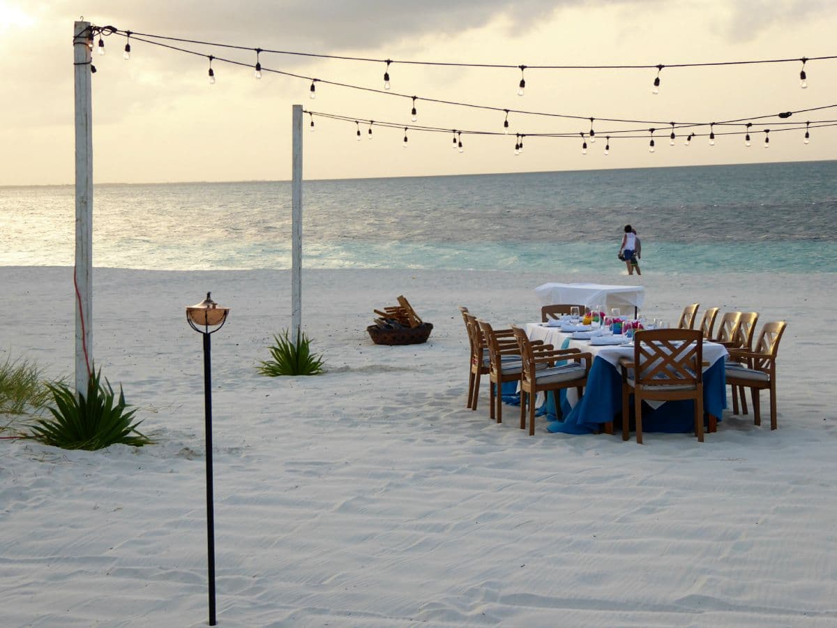 West-Bay-Club-Dining-Beach-Turks-Caicos