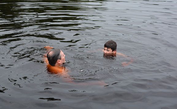 aqua-expeditions-river-swim