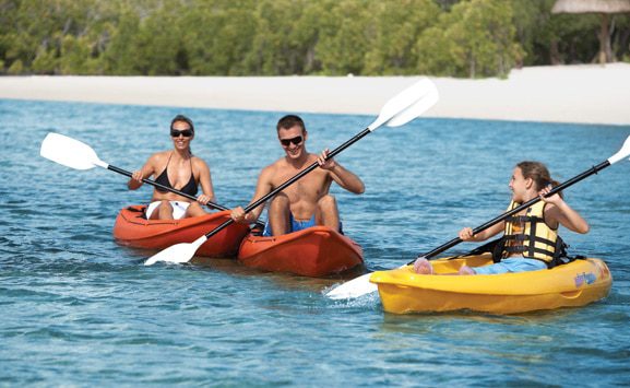 kayaking at four-seasons-mauritius