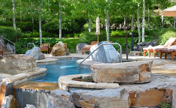 four-seasons-resort-jackson-hole-swimming-pool