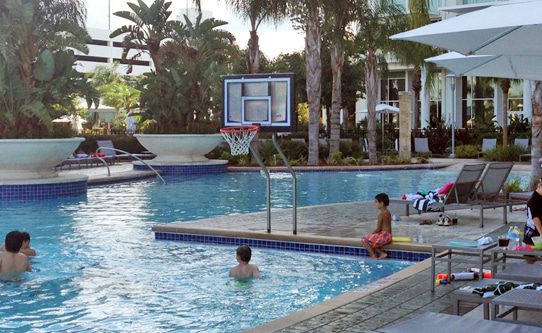 Hilton Orlando Swimming Pool