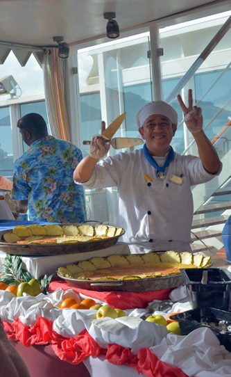 holland-america-nieuw-amsterdam-staff