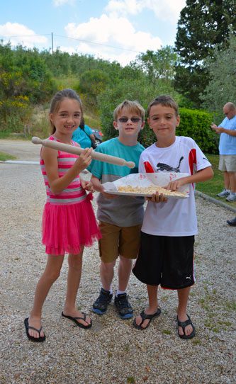 kids-cooking-class-tuscany-italy