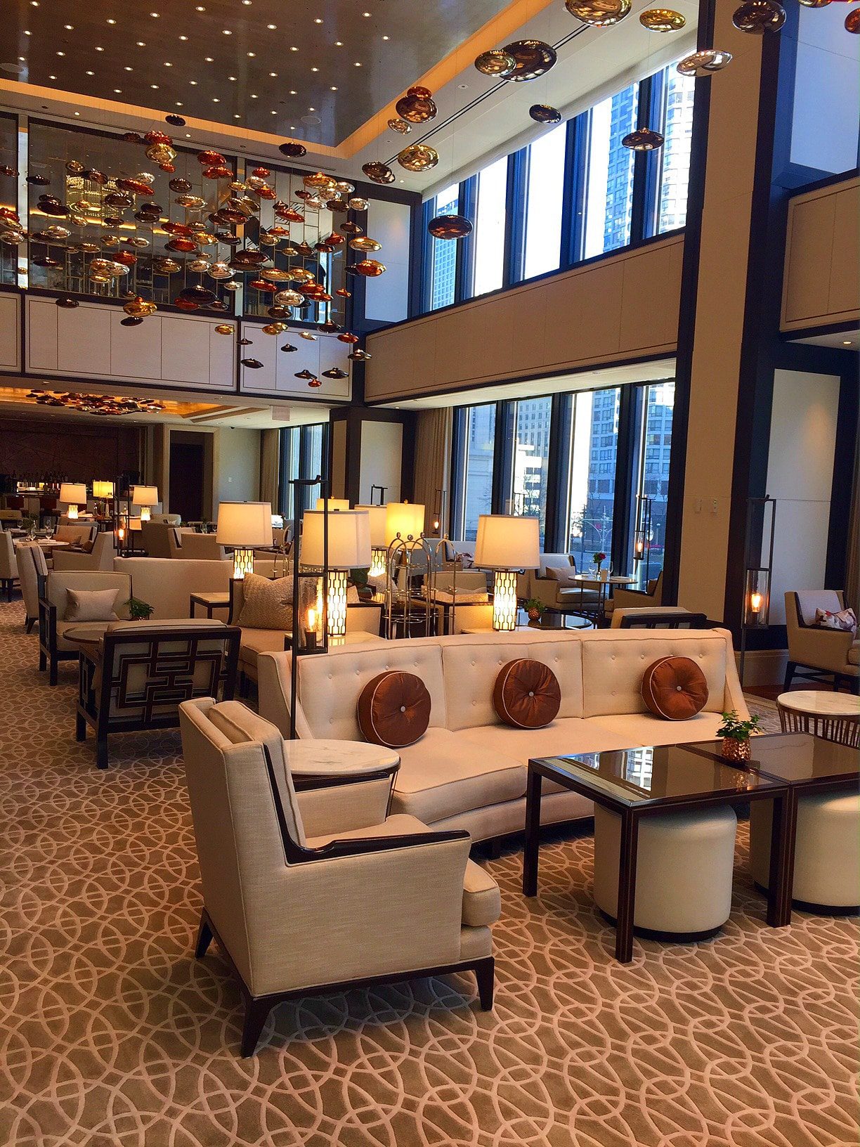 the-langham-chicago-lobby-lounge