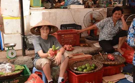 vietnam-with-kids-market-visit