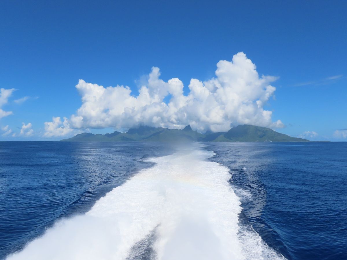 Ferry ride from Moorea to Tahiti