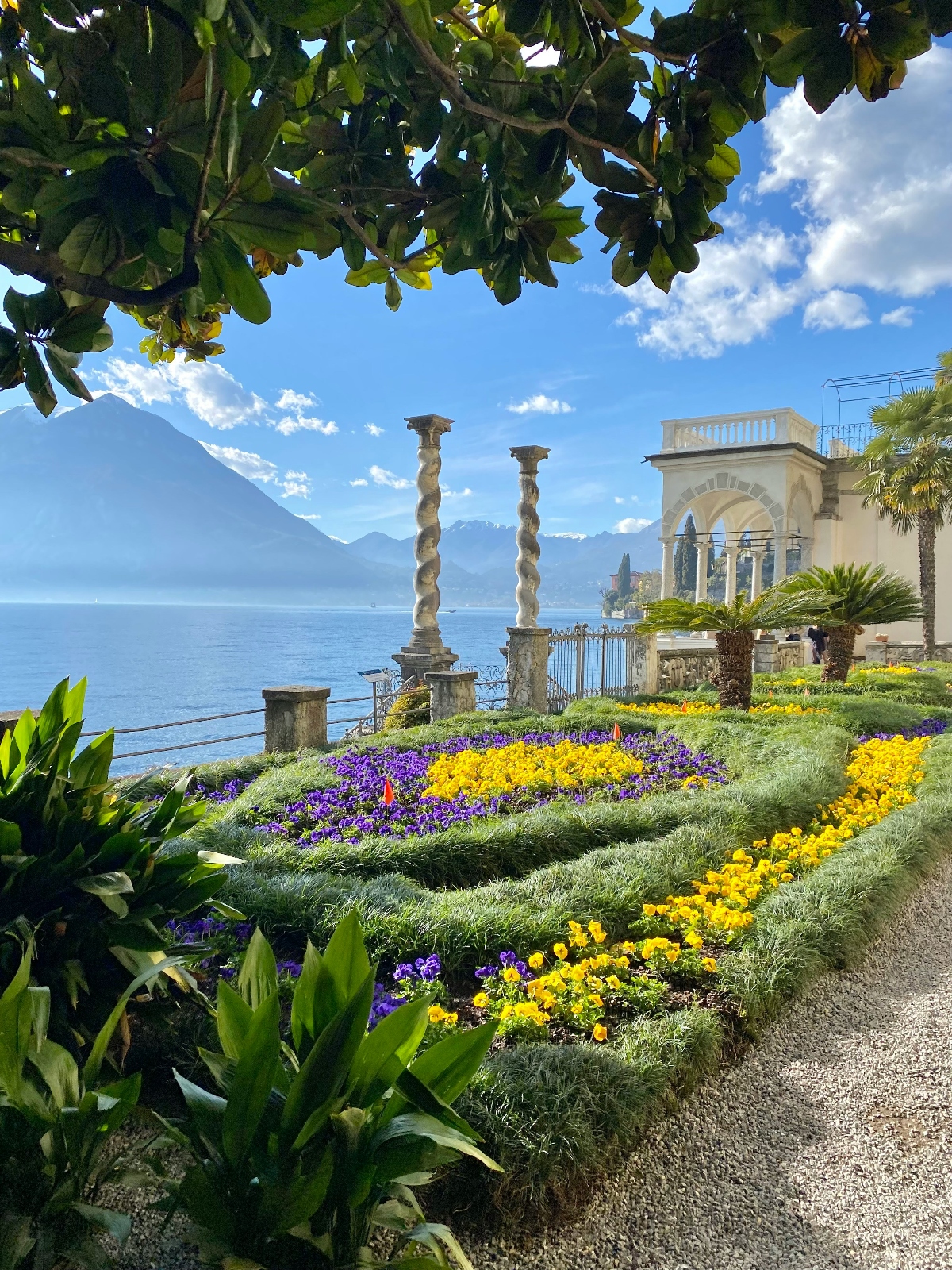 Choosing Between Lake Como or Lake Garda