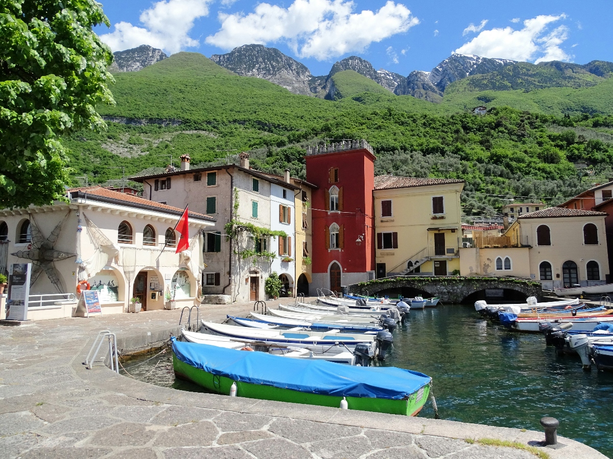 Choosing Between Lake Como or Lake Garda