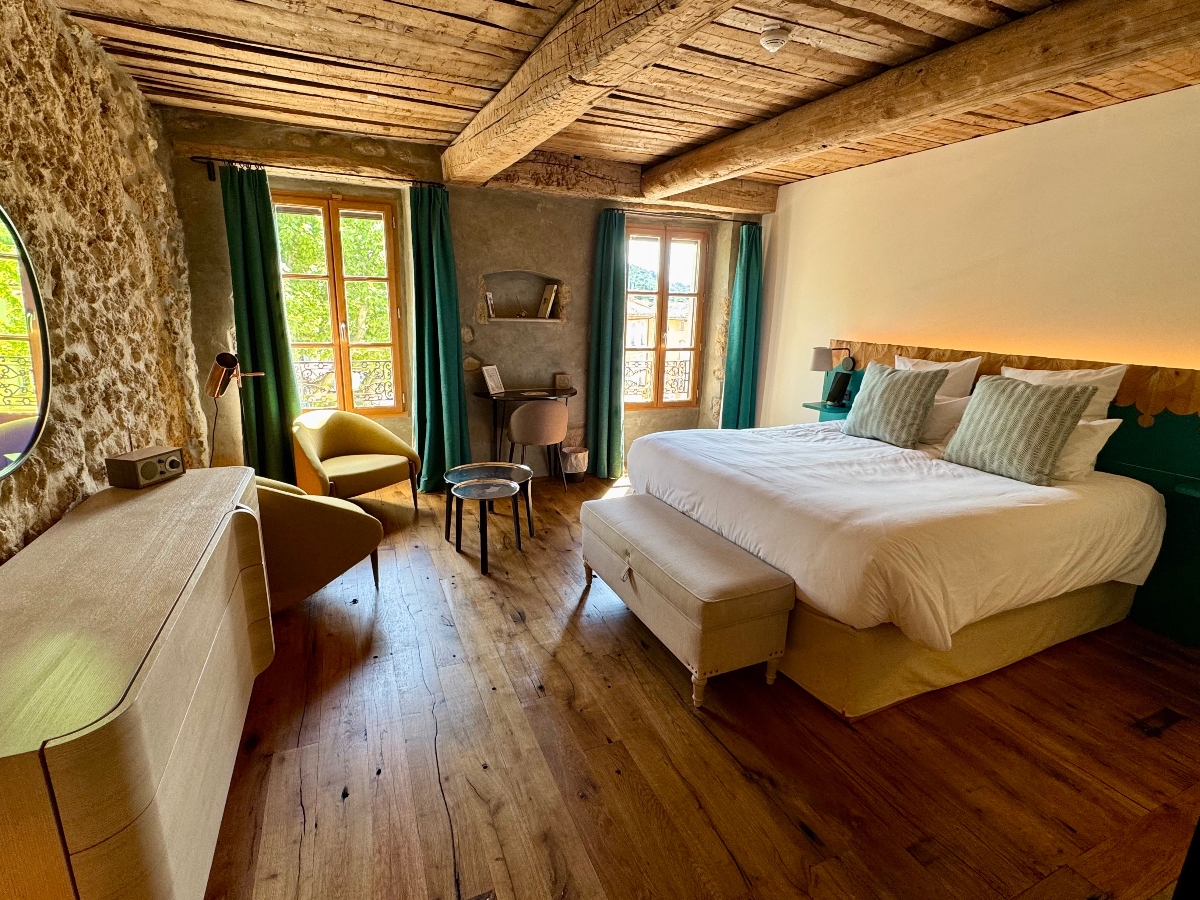 Hotel Lou Calen Guestroom
