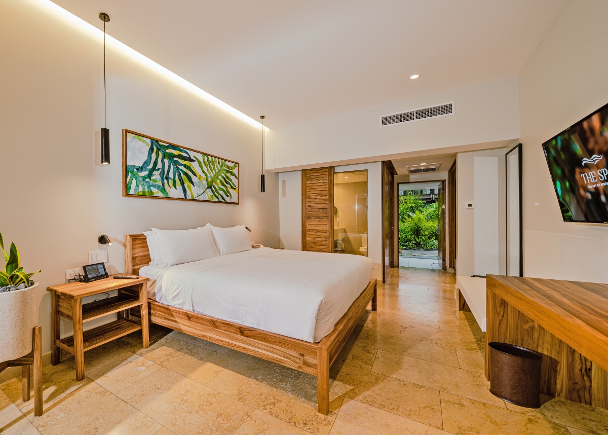Rejuvenating Hot Springs & Volcano Views at Tabacón Thermal Resort